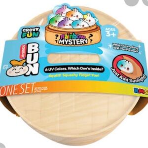 VERY RARE UV changing Dumplings Rainbow Mystery Squishy Qty: 3
Easter gifts!